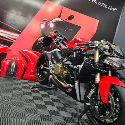 Level 7 Moto Garage foto 2